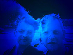 Troum-blue-groupphoto